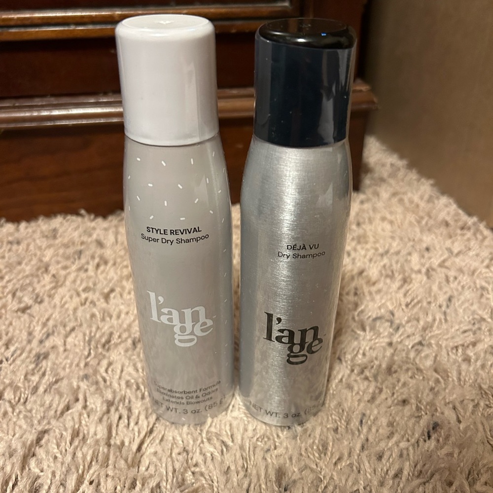 2 dry shampoo from Lange.